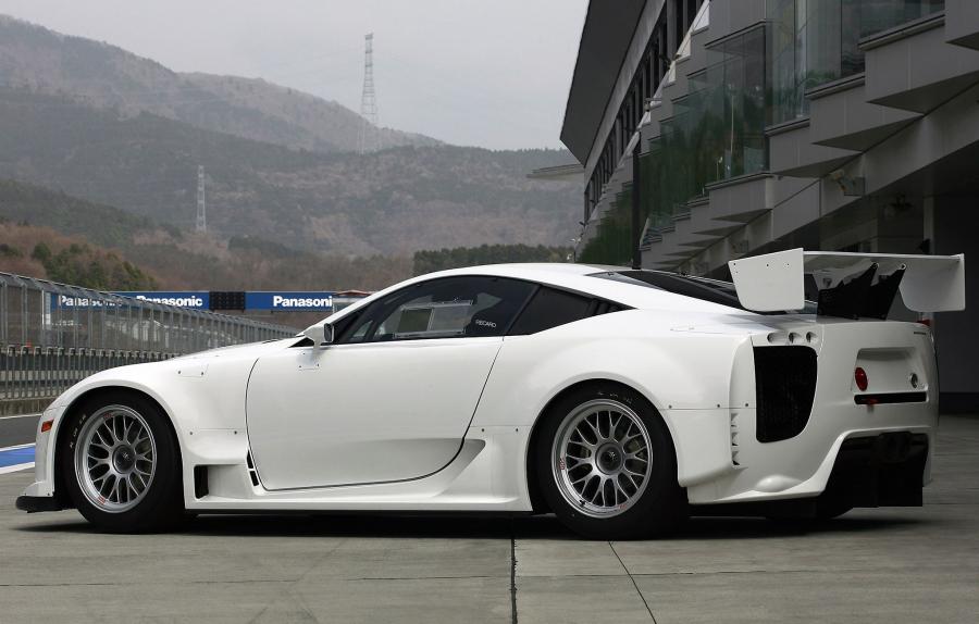  Lexus LF-A by Gazoo Racing 2010 года  (фото 5 из 9)